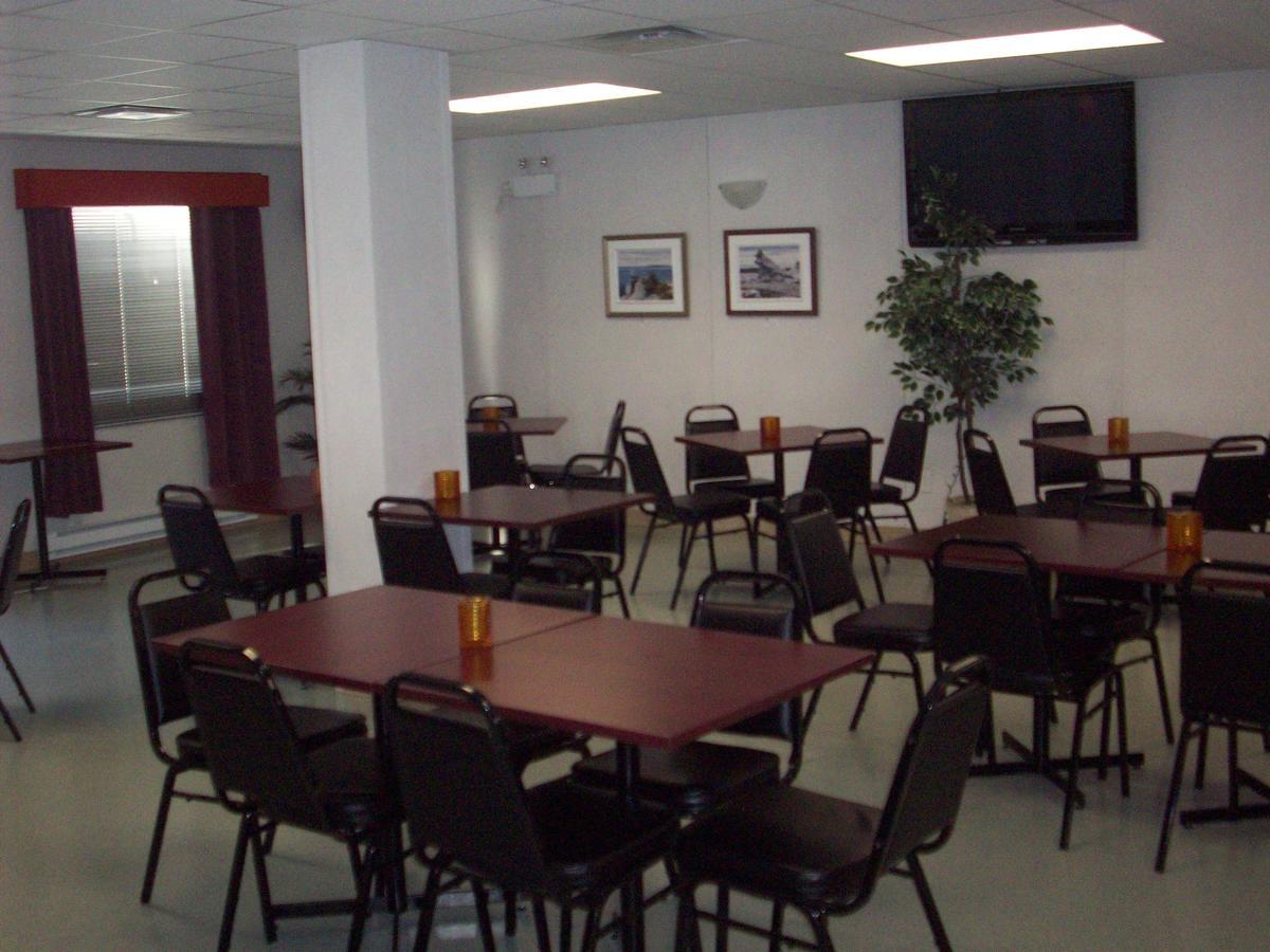Hotel Complexe Mv Havre-Saint-Pierre